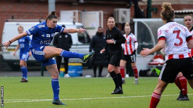 Natasha Flint scoring against Sheffield United