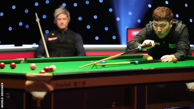 Masters snooker 2021 Neil Robertson beaten by Yan Bingtao in first round in Milton Keynes BBC Sport