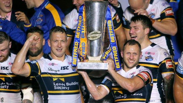 Leeds lift the Super League trophy