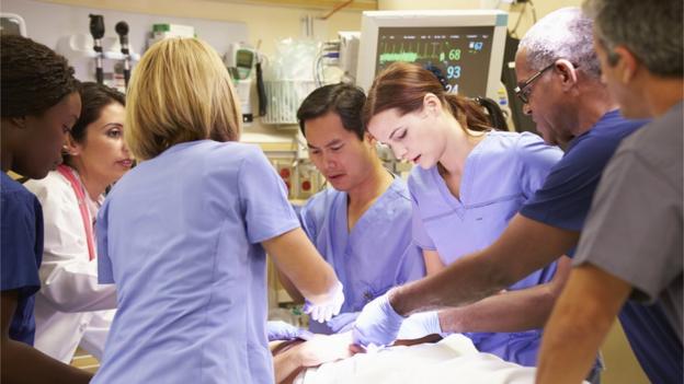 Nhs Stretched By Immigration Says Majority Report Bbc News