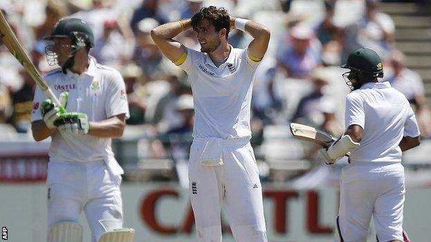 England fast bowler Steven Finn