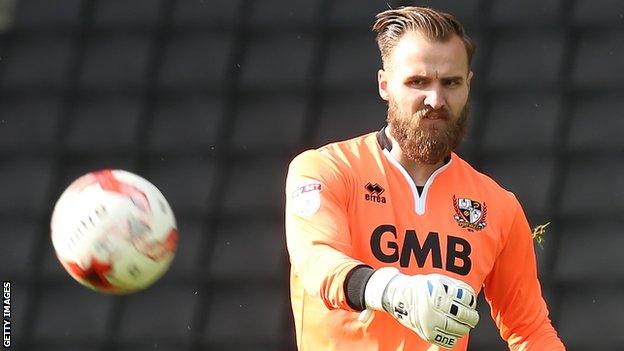 Jak Alnwick in action for Port Vale