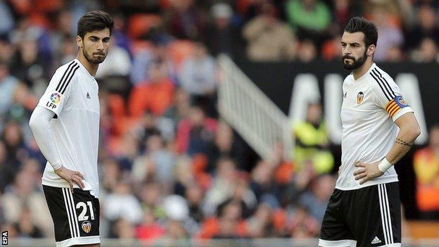 Andre Gomes and Alvaro Negredo