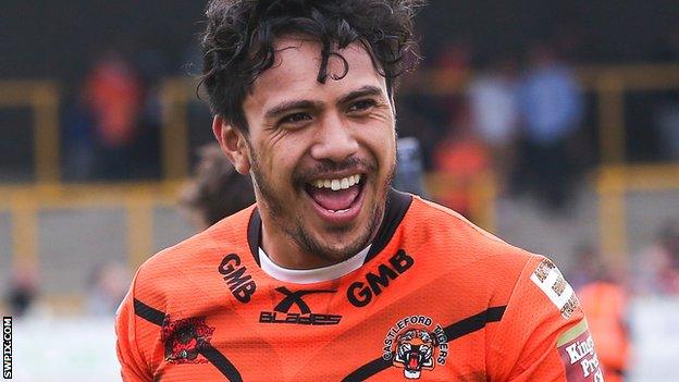 Denny Solomona