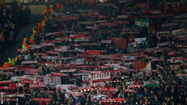 Sevilla fans