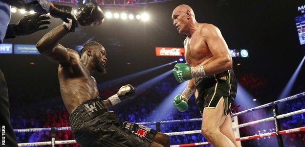 Fury knocks down Wilder