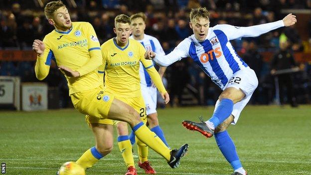 Lee Erwin has a shot for Kilmarnock in a match against St Johnstone