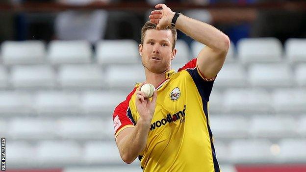 Jimmy Neesham in action for Essex