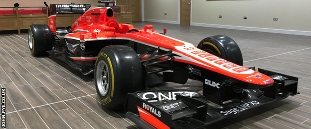 Marussia MR02