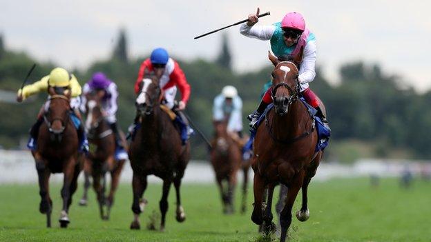 Frankie Dettori and Enable (far right)