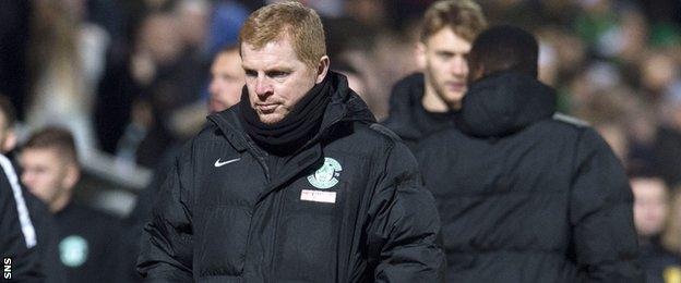 Neil Lennon's Hibernian are level on 31 points with Dundee United at the top of the Championship