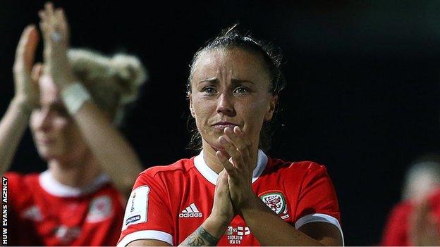 Natasha Harding thanks Wales fans after their defeat by England at Rodney Parade