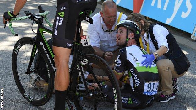 Cavendish withdrew from the Tour through injury within hours of the crash