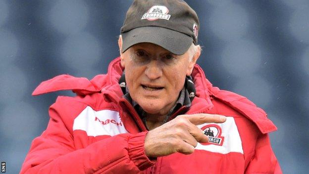 Edinburgh head coach Alan Solomons makes a point