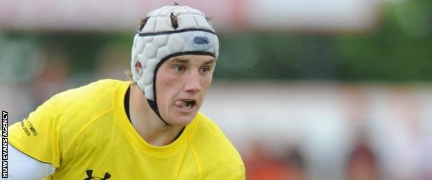 Jonathan Davies on his Wales debut against Canada in 2009