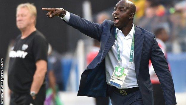 Samson Siasia