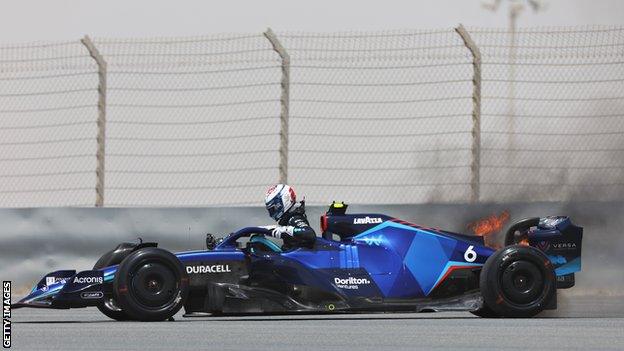 Williams' Nicholas Latifi escapes a fire in Bahrain