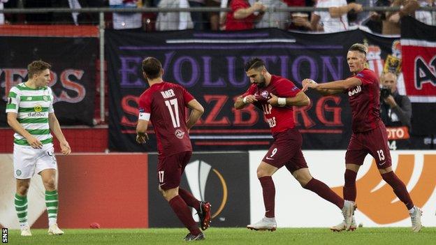 Salzburg's Munas Dabbur (centre) celebrates his goal to make it 1-1