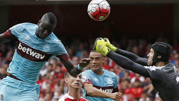 Kouyate scores West Ham's opener