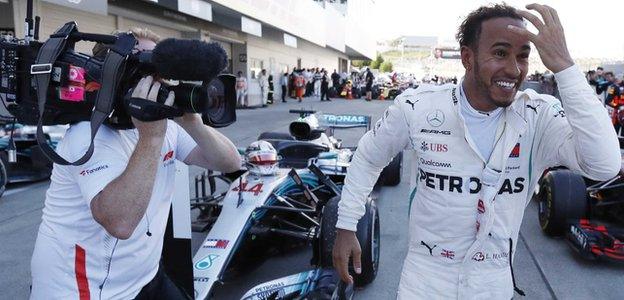 Lewis Hamilton wins the Japanese GP