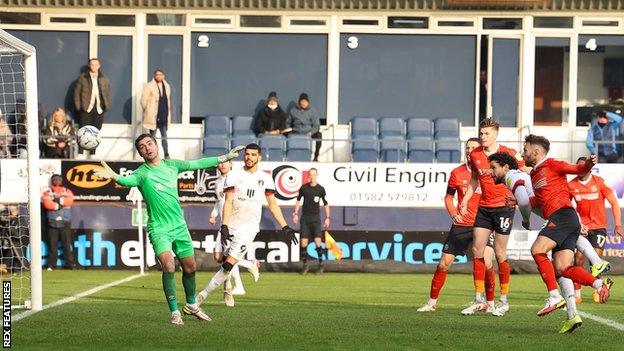 Emiliano Marcondes scores for Bournemouth