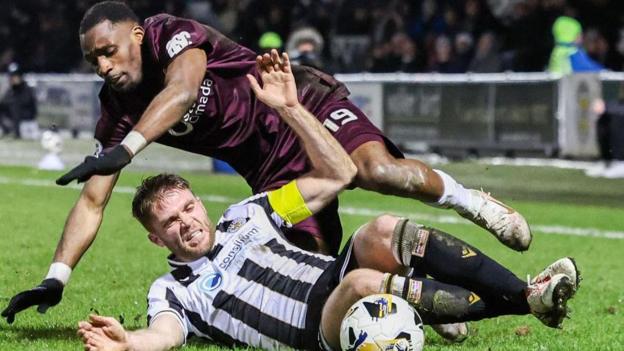 Hearts v St Mirren: Team news - BBC Sport
