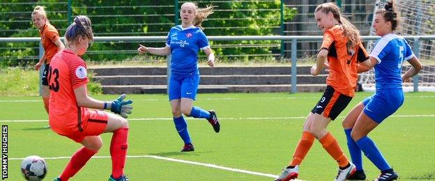 Kirsty Howat (second right) scores for Glasgow City against Spartans