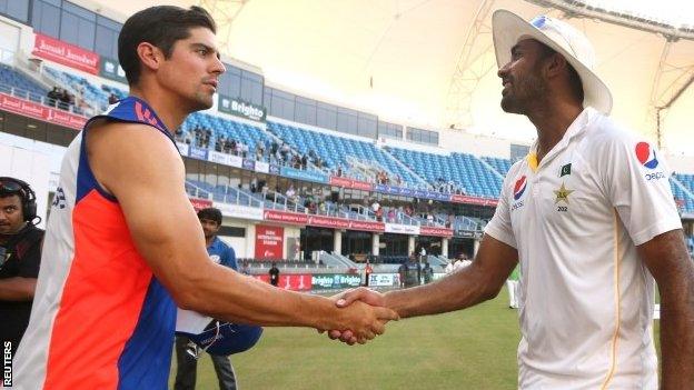 Alastair Cook & Wahab Riaz