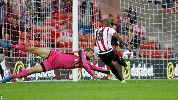 Sunderland striker Jermain Defoe