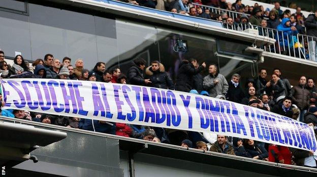 Real Madrid supporters protest