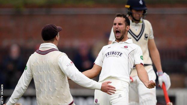 Lewis Gregory ripped through Kent's top order in the visitors' second innings to finish with match figures of 8-44