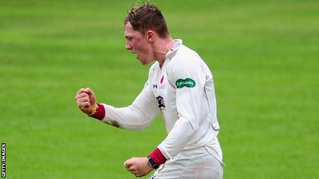 Somerset spinner Dom Bess