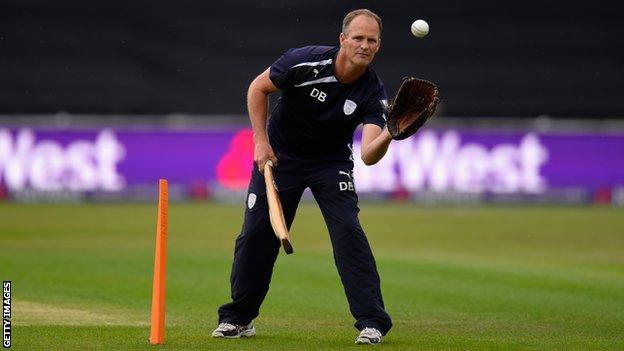 Former Hampshire head coach Dale Benkenstein warms up before the 2015 T20 Final