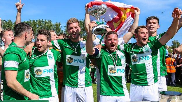 Guernsey lift Muratti Vase in 2017