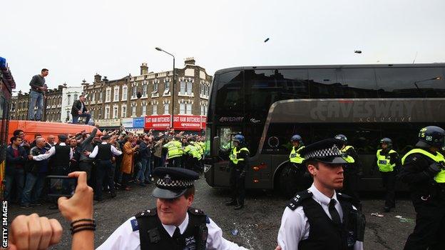 Manchester United's team coach