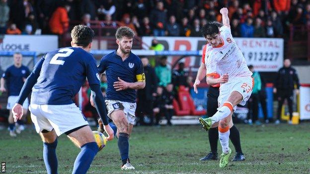 Ian Harkes gave Dundee United a first half lead