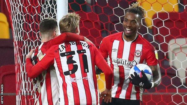 Brentford striker Ivan Toney (right) celebrates a goal against Wycombe