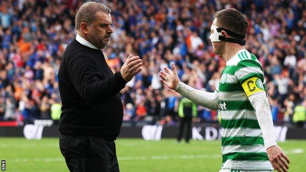 Ange Postecoglou and Callum McGregor