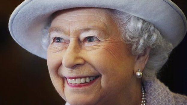 Y Frenhines Elizabeth II