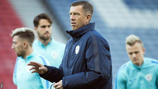 Slovenia head coach Srecko Katanec takes training at Hampden