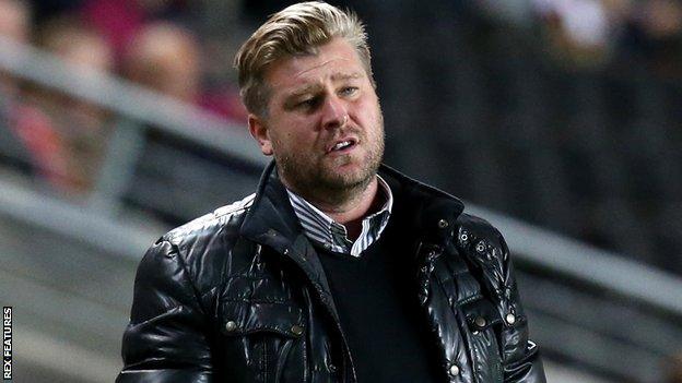 Karl Robinson