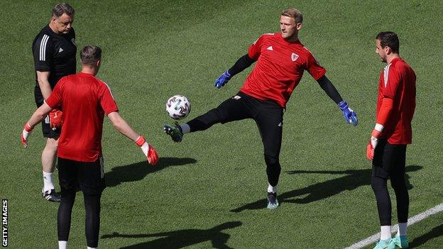 Tony Roberts in training with Wales goalkeepers Wayne Hennessey, Adam Davies and Danny Ward