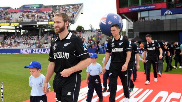 Kane Williamson and New Zealand team-mates