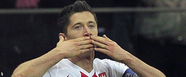 Robert Lewandowski scored his 13th goal of Poland's Euro 2016 qualifying campaign