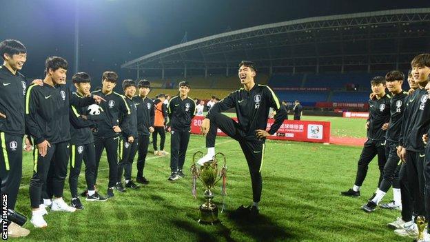 South Korea's Under-18 team celebrates winning the 2019 Panda Cup International Youth Football Tournament at Shuangliu Sports Center on May 29, 2019 in Chengdu, Sichuan Province of China.