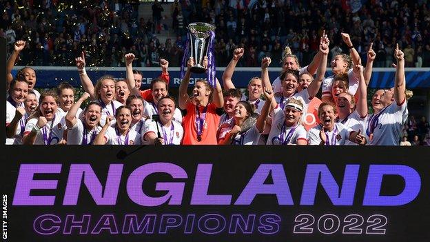 England lift the Six Nations trophy