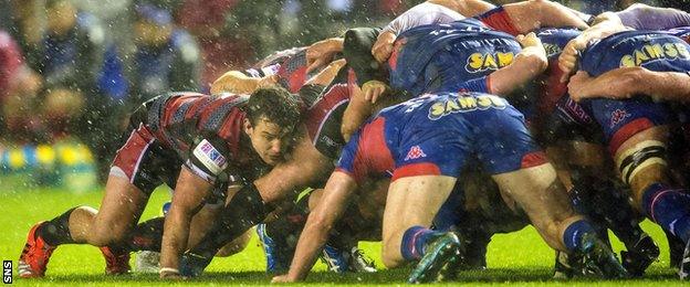 John Hardie playing for Edinburgh against Grenoble