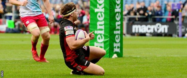 Hamish Watson scores for Edinburgh