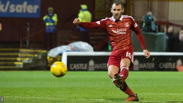 Niall McGinn scores Aberdeen's third goal in their recent 3-1 win at Motherwell