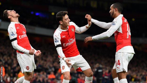 Arsenal celebrate scoring